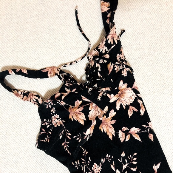 American Eagle Outfitters Floral Bodysuit - Picture 1 of 4